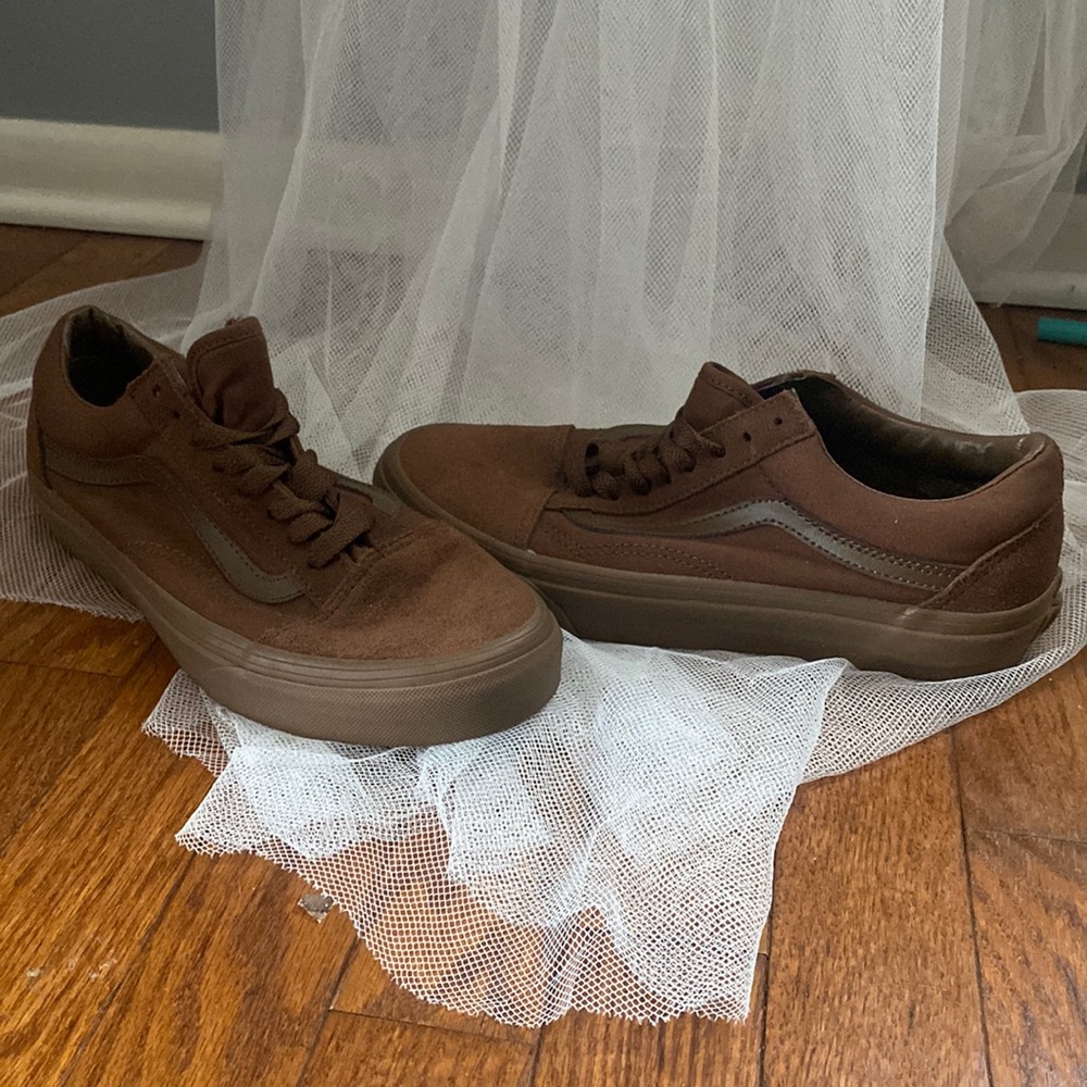Brown never worn Vans women 8 1/2
